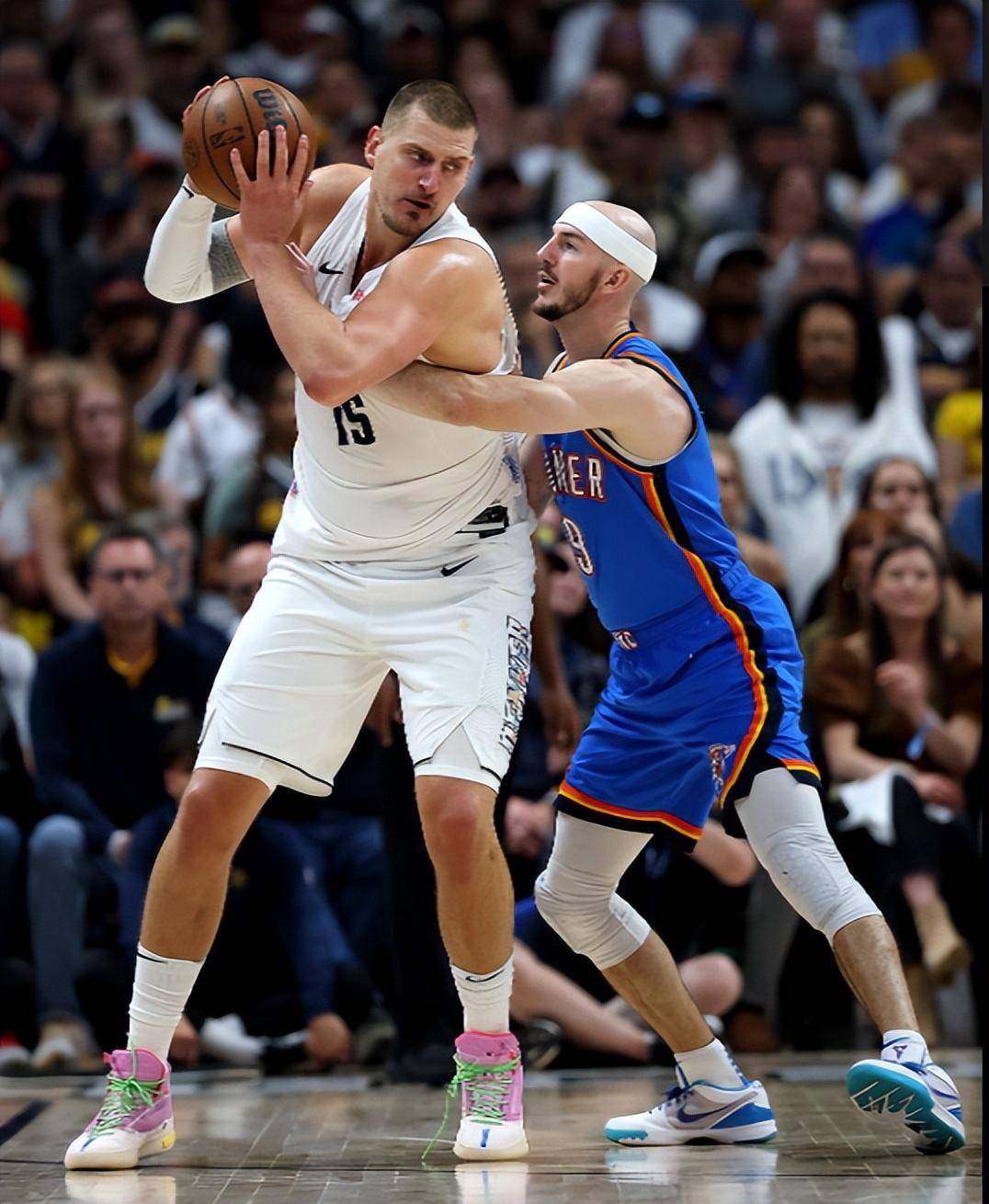 沙特媒体：沙特国脚中场穆罕默德-卡努因伤缺席对阵中国、日本.