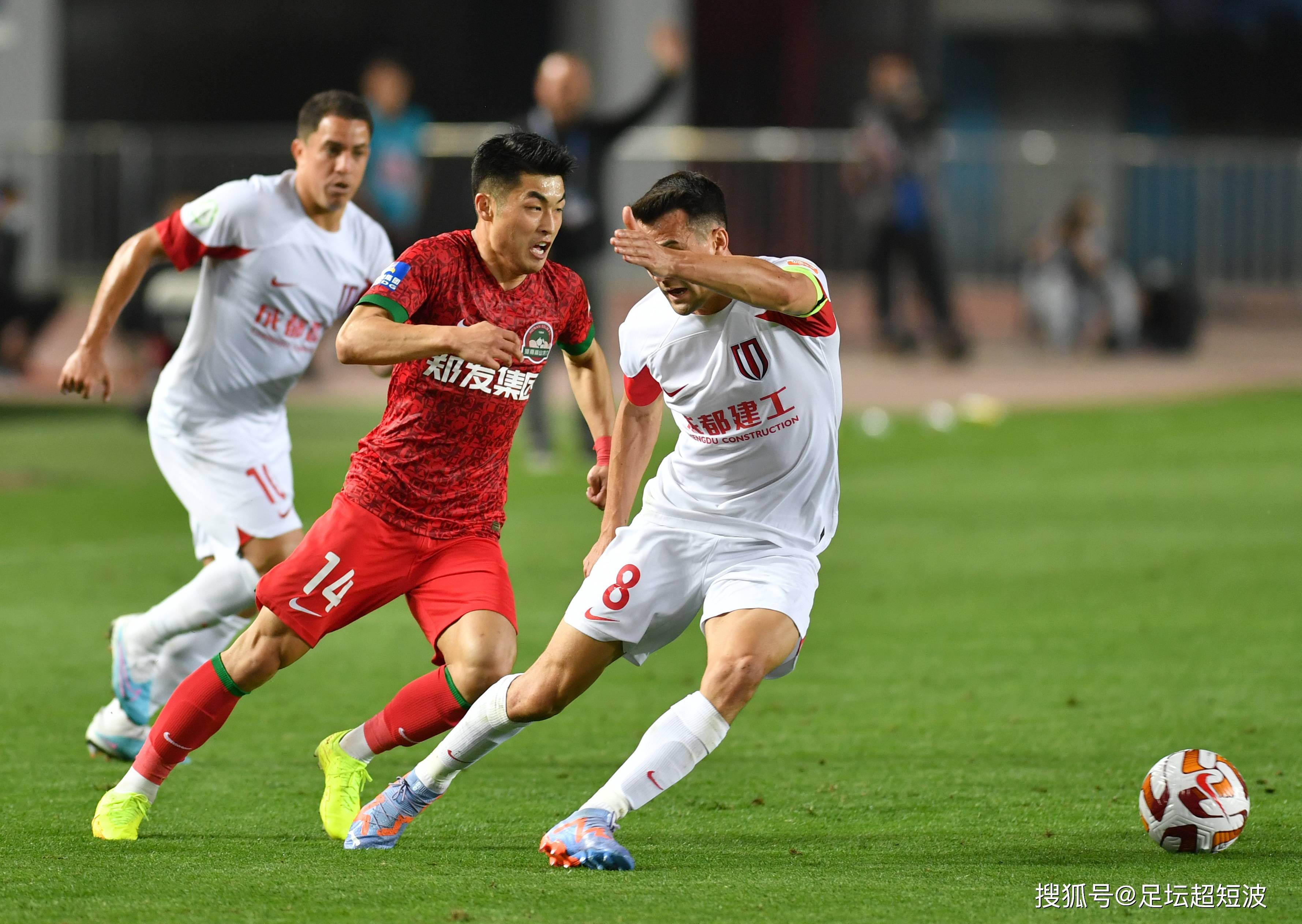 士队凭借团 士队凭借团