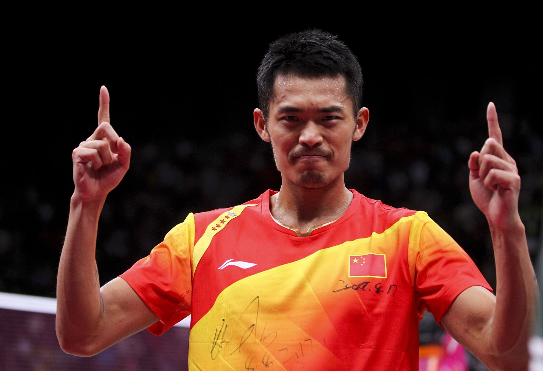 氛推向了高 氛推向了高