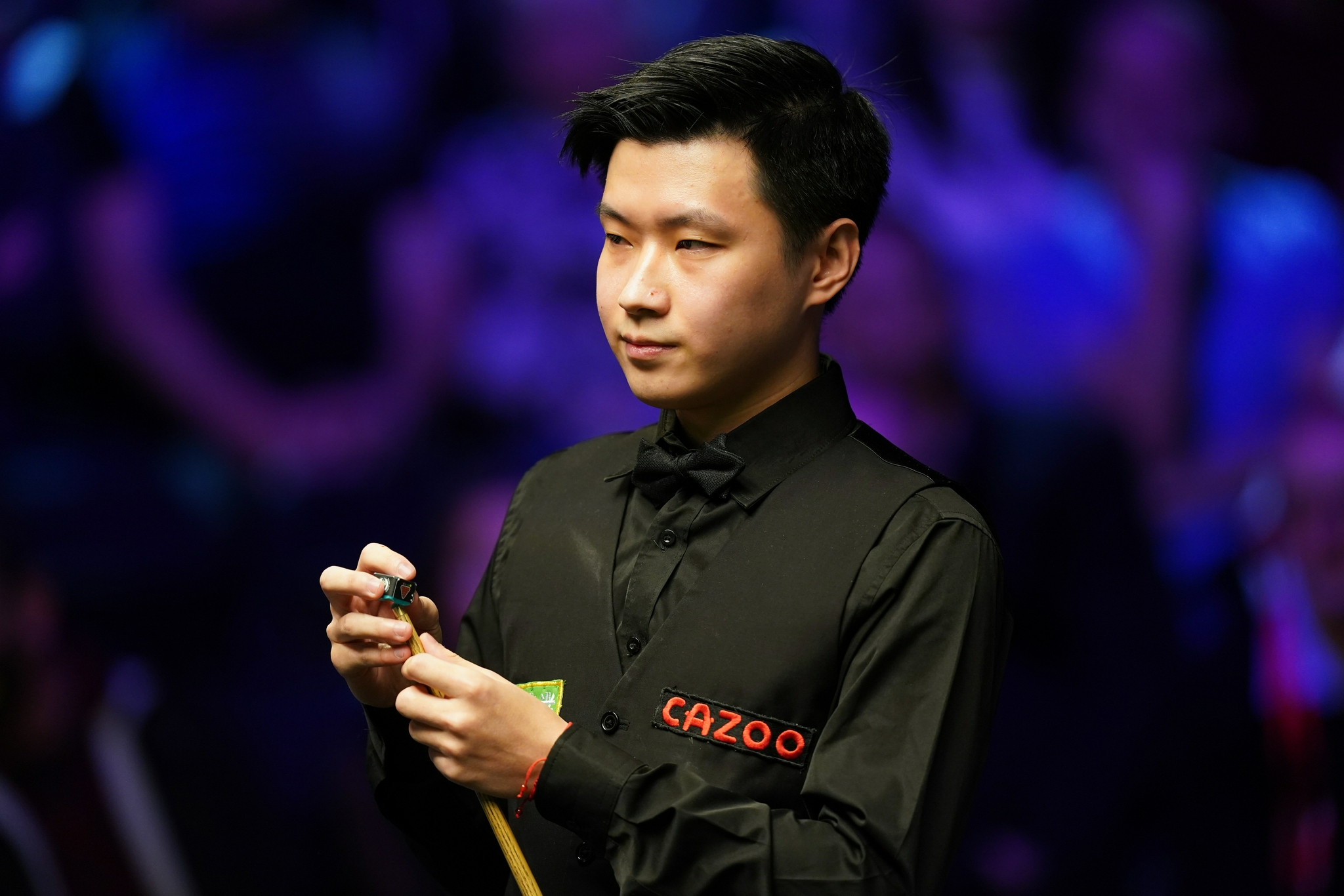 公共场合使 公共场合使